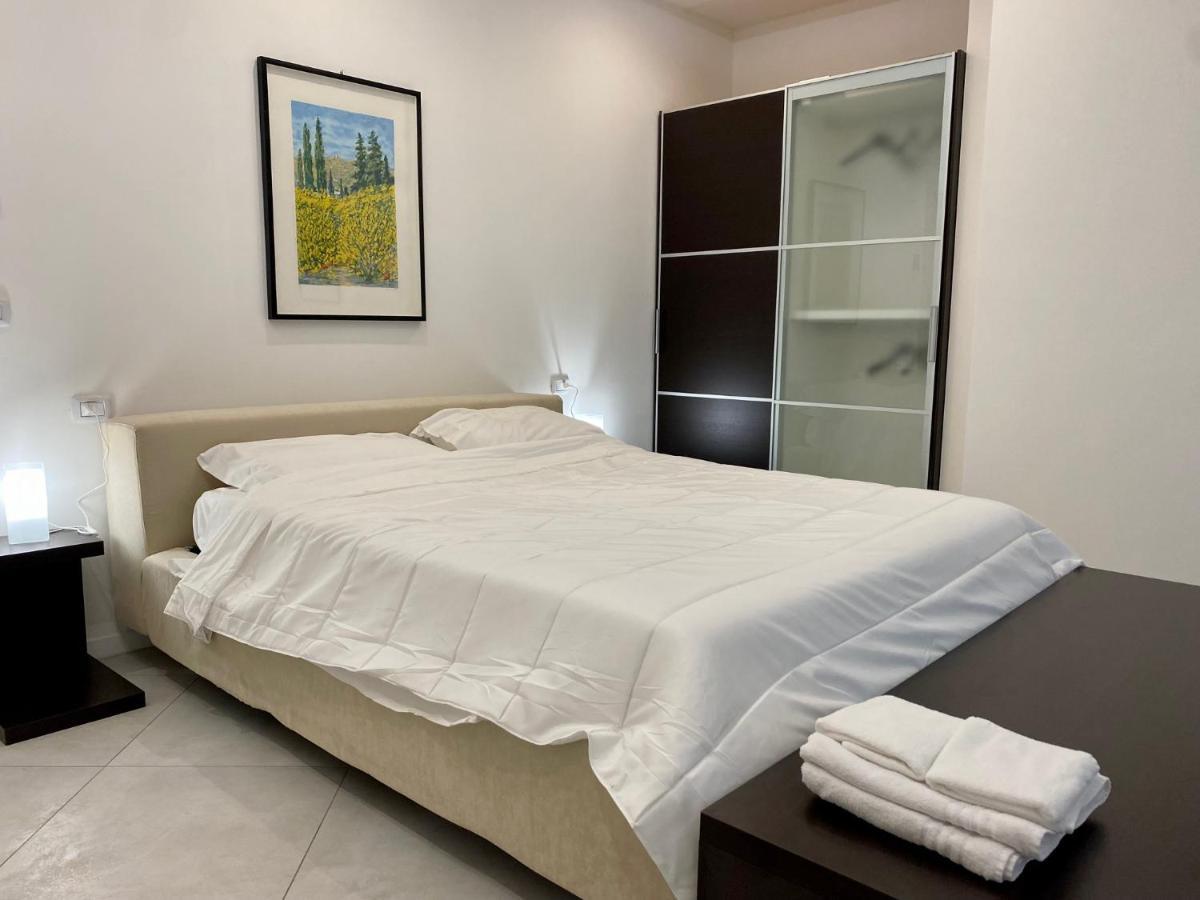 Crespi In Fiera Apartment Болоня Екстериор снимка