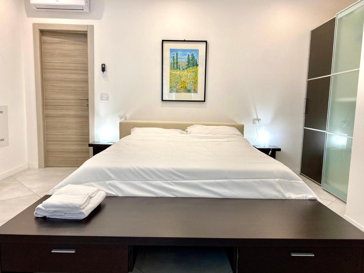 Crespi In Fiera Apartment Болоня Екстериор снимка